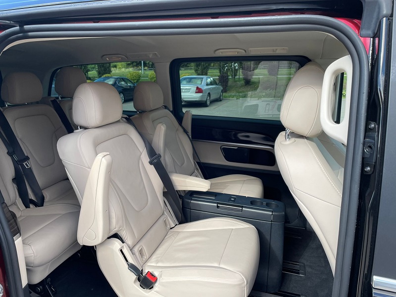 Mercedes V class OsaBus interior